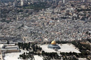 AFPAn aerial view shows the Temple Mount, the most holy site to Jews, and the Al-Aqsa mosque compound with the Dome of the Rock (R), the third