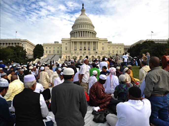 Muslims pray on the west front of the US Capitol on September 25, 2009 in Washington, DC. The event “Islam on Capitol Hill” was held to pray “for the soul of America”