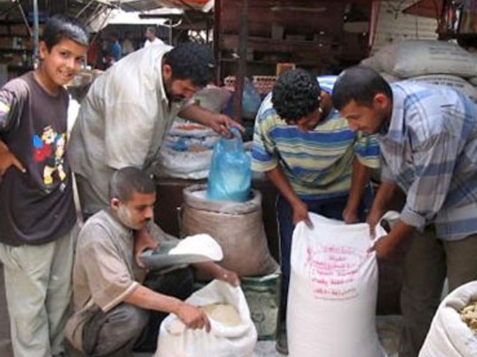 توزيع الغذاء المدعوم لا يتم بانتظام - الفقر في العراق