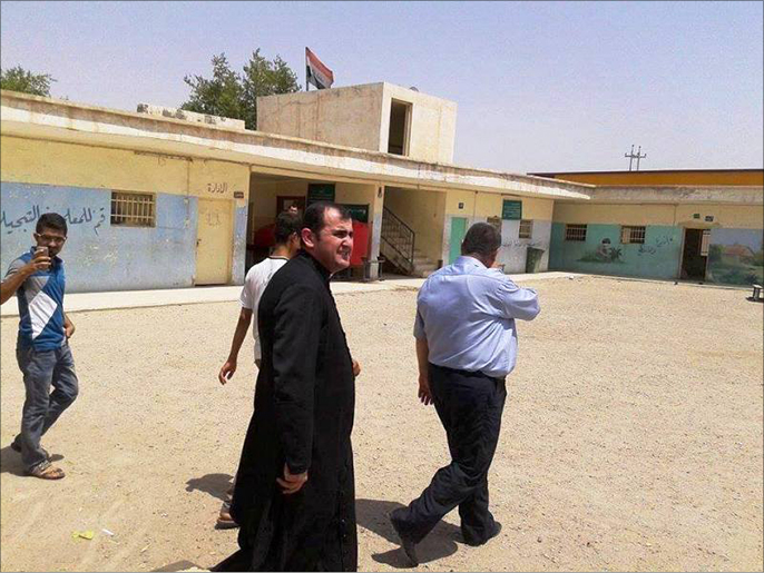 ‪المسيحيون العراقيون المهجرون بمدارس ميسان والبصرة‬ المسيحيون العراقيون المهجرون بمدارس ميسان والبصرة (الجزيرة)