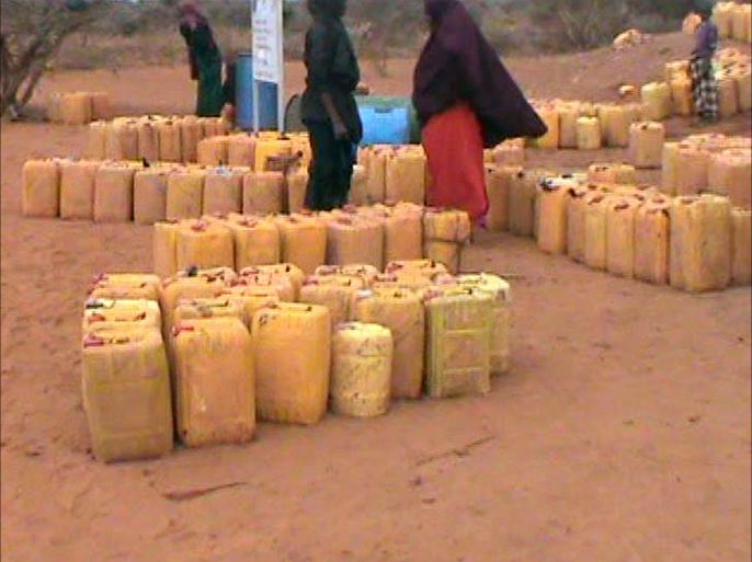 جهود محلية لإنقاذ العطشى من الموت الصومال محافظو جدو سبتمبر 2014م الجفاف مصدر الصورة من لجنة الإغاثة العاجلة المحلية