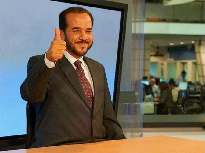 ناجي زكارنة مذيع لغة الاشارة بقناة الجزيرة الفضائية، ومدير عام مركز القطري الثقافي الاجتماعي للصم.