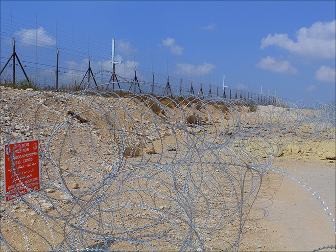 تعديل مسار جدار الفصل أبقىبعض الأراضي الفلسطينية تحت سيطرة الاحتلال (الجزيرة)
