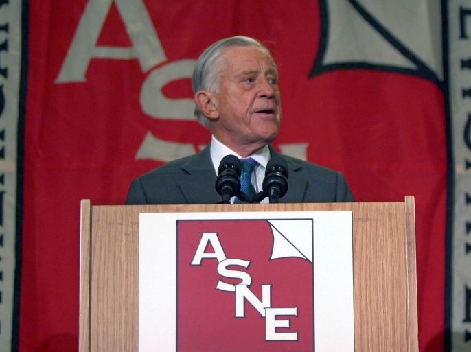 (FILE) Former Washington Post Editor Ben Bradlee speaks after being commended by the American Society of Newspapers, in Washington, DC, USA, 23 April 2004. Bradlee, who led the Washington Post during its Pulitzer Prize winning coverage of the Watergate scandal, died on 21 October 2014 at the age of 93. According to the Washington Post he died at his home of natural causes.