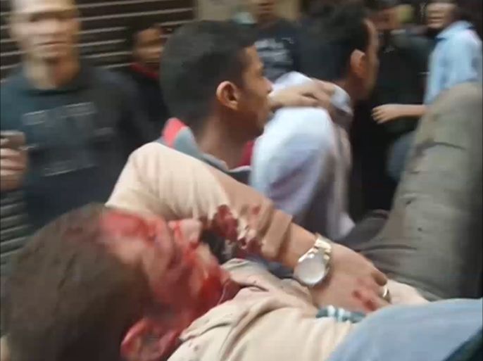 مصر.. مظاهرات وهجمات مسلحة