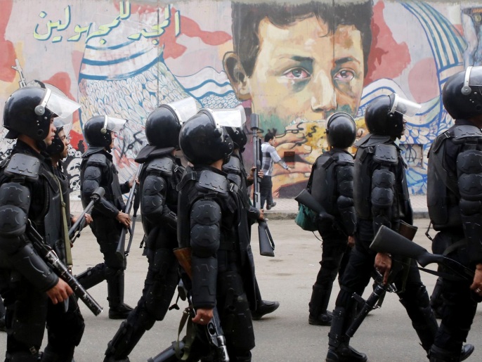 ‪السلطات المصرية كثفت وجودها الأمني‬ (أسوشيتد برس)