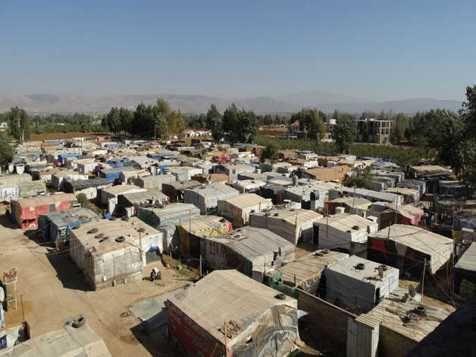 مخيمات اللاجئين السوريين بلبنان تشكو من تردي الوضع المعيشي (الجزيرة نت)