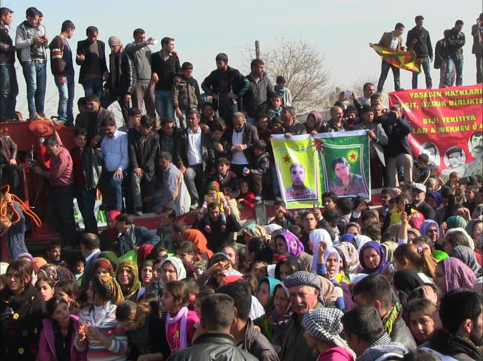 احتفالات في كوباني