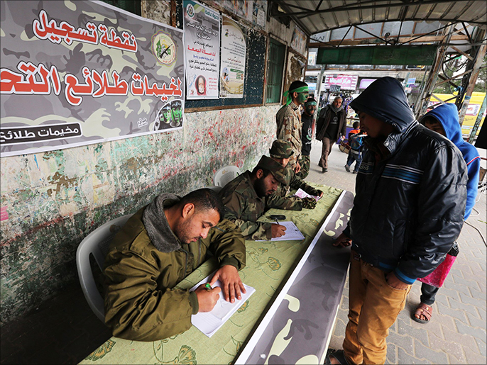 ‪نقاط التسجيل انتشرت بقطاع غزة والمخيمات وتستمر أسبوعين‬ (الجزيرة نت)