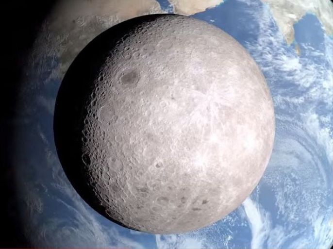 صورة من الفيديو الذي عرضته ناسا للجانب البعيد من القمر (ناسا) NASA