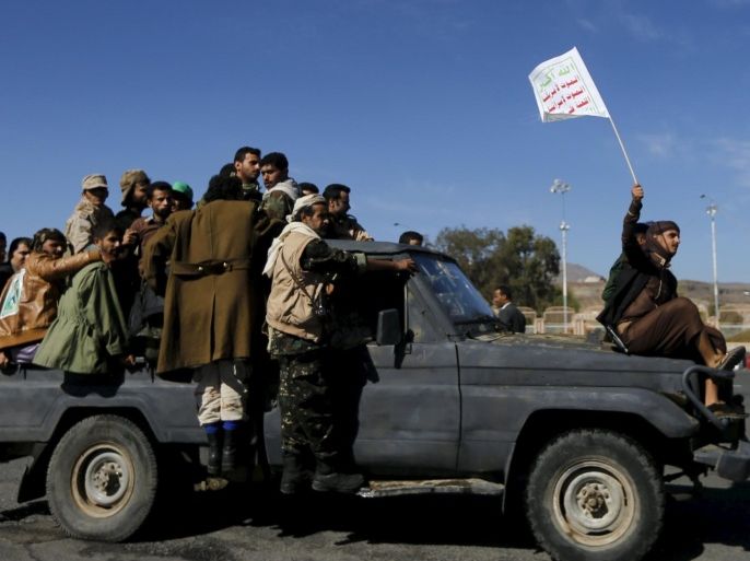 Houthi fighters ride a patrol truck in Sanaa March 25, 2015. Houthi forces in Yemen backed by allied army units seized a key air base on Wednesday and appeared poised to capture the southern port of Aden from defenders loyal to President Abd-Rabbu Mansour Hadi, local residents said. REUTERS/Khaled Abdullah