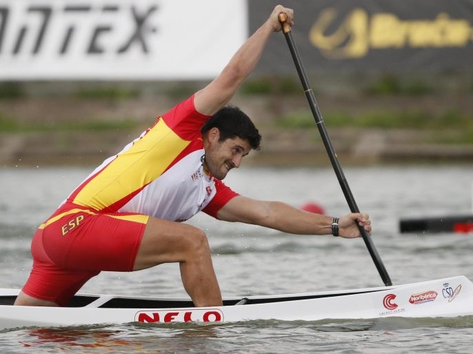 David Cal of Spain in action during the men's C-1 1000m semi final of the ICF Canoe Sprint World Champions 2014 in Moscow, Russia, 07 August 2014.