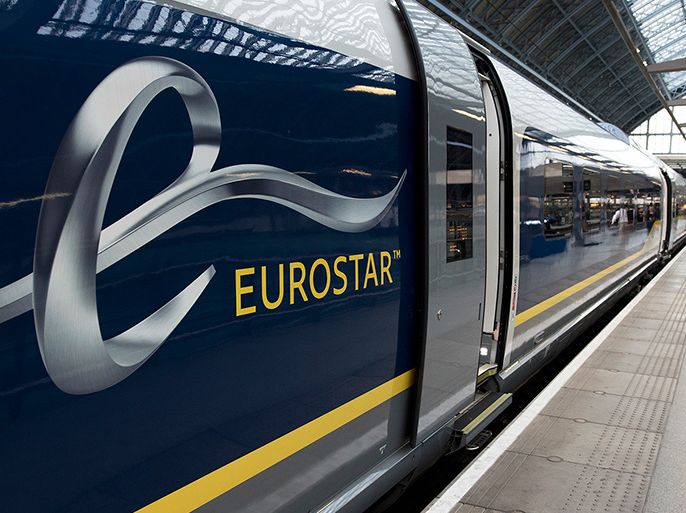 epa04487753 The new Eurostar e320 train stands at Kings Cross St Pancreas Station during the unveiling in London, Britain, 13 November 2014. The train, which will go into service at the end of 2015, was unveiled as Eurostar celebrates its 20th anniversary. EPA/WILL OLIVER