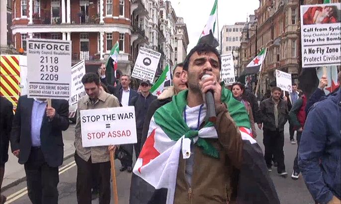 سوريو بريطانيا يتظاهرون تنديدا بتواطؤ المجتمع الدولي