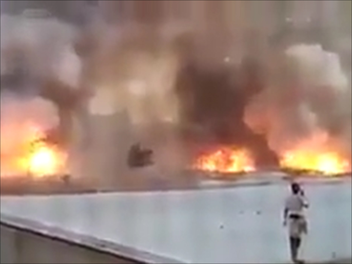 قصف مخازن ذخيرة في صنعاء (ناشطون)