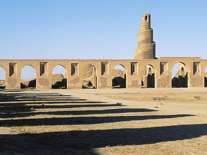 سامراء - الموسوعة - Abu Dulaf mosque (9th century) and spiral minaret, commissioned by Al-Mutawakkil, Samarra (Unesco World Heritage List, 2007), Iraq