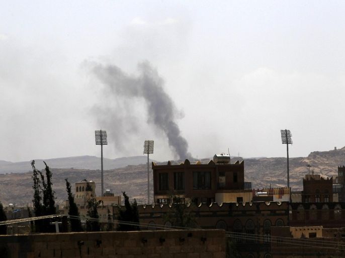 Smoke billows rise from a Houthi controlled government building in a mountain overlooking the city following airstrikes carried by the Saudi-led coalition, Sanaa, Yemen, 02 June 2015. The Arab coalition led by Saudi Arabia has been bombing positions held by the Houthis and their allies across Yemen since 26 March in a bid to restore exiled Yemeni President Abdo Rabbo Mansour Hadi to power.