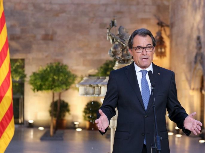 Catalonia's regional president Artur Mas speaks after he signed a decree calling for the region's elections to be held on September 27 at Palau de la Generalitat in Barcelona, Spain, August 3, 2015, in this handout courtesy of the Catalonian regional government. Catalan leaders threw down a challenge to Spanish Prime Minister Mariano Rajoy on Monday by pressing ahead with early elections next month portrayed as a proxy for a vote on independence. Catalan leaders threw down a challenge to Spanish Prime Minister Mariano Rajoy on Monday by pressing ahead with early elections next month portrayed as a proxy for a vote on independence. REUTERS/Ruben Moreno Garcia/Generalitat de Catalunya/Handout via ReutersATTENTION EDITORS - THIS PICTURE WAS PROVIDED BY A THIRD PARTY. REUTERS IS UNABLE TO INDEPENDENTLY VERIFY THE AUTHENTICITY, CONTENT, LOCATION OR DATE OF THIS IMAGE. FOR EDITORIAL USE ONLY. NOT FOR SALE FOR MARKETING OR ADVERTISING CAMPAIGNS. THIS PICTURE IS DISTRIBUTED EXACTLY AS RECEIVED BY REUTERS, AS A SERVICE TO CLIENTS. NO SALES. NO ARCHIVES.