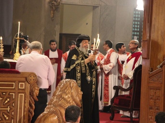 الكنيسة المرقسية بالعباسية القاهرة-البابا تواضروس انتقد ترشح مسيحيين على قوائم حزب النور (1)