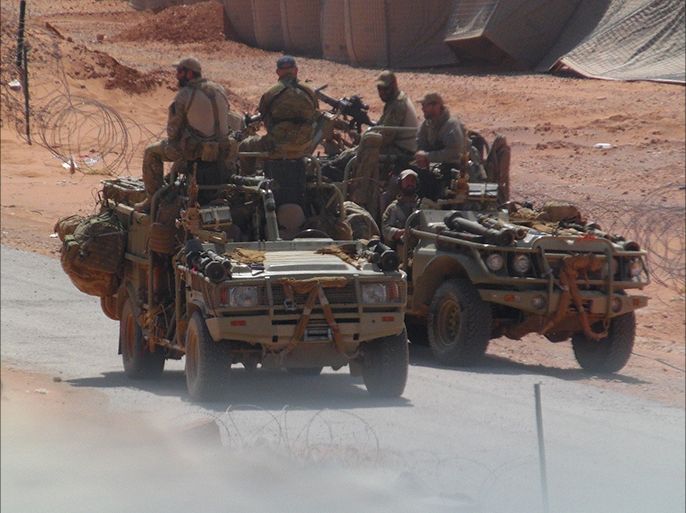 جانب من التواجد البريطاني في القاعدة العسكرية في سوريا- خاصة للجزيرة نت