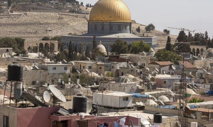 A general view of the Dome of the Rock, in the Muslim headquarter of the old city of Jerusalem, and the ancient Jewish cemetery on Mount of Olives in the background, Jerusalem 14 October 2016. UNESCO passed a resolution 13 October that denies the Jewish link to the Temple Mount and the Western Wall .