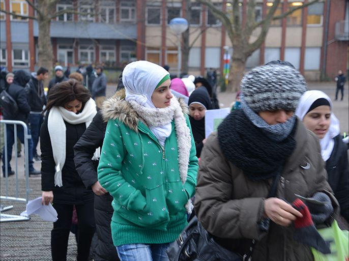 اجئات بمركز لاغيزو لاستقبال وتسجيل اللاجئين بالعاصمة الألمانية برلين . المصدر : الجزيرة نت ( عدسة : خالد شمت )