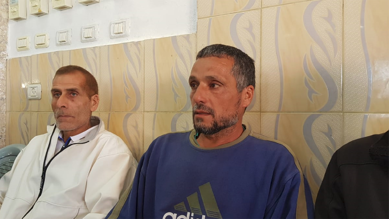 ‪والد عمر أبو ليلى أخبر الاحتلال عند اعتقاله بعد العملية أن ابنه غير ناشط سياسيا‬  (الجزيرة)