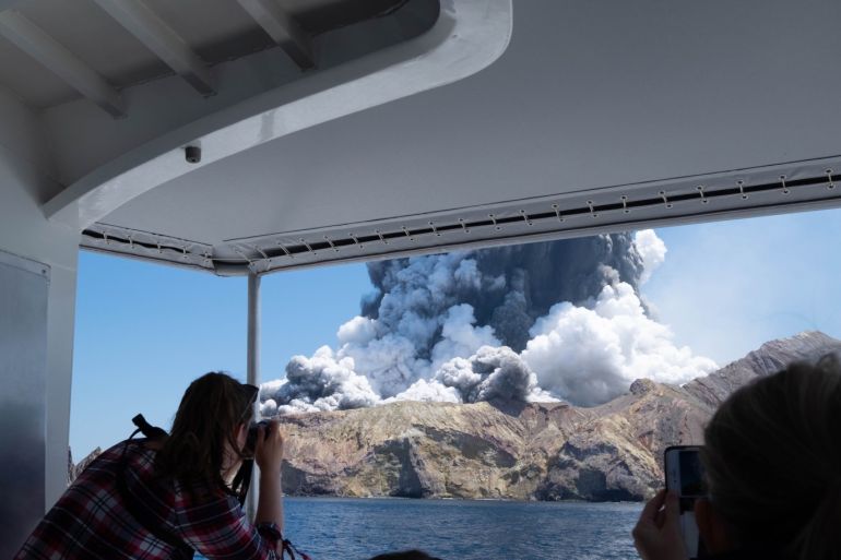 New Zealand's White Island volcano erupts epaselect epa08056479 An image provided by visitor Michael Schade shows White Island (Whakaari) volcano, as it erupts, in the Bay of Plenty, New Zealand, 09 December 2019. According to police, at least five people have died in the volcanic erruption at around 2:11 pm local time on 09 December. The island is located around 40km offshore of the Bay of Plenty. EPA-EFE/MICHAEL SCHADE MANDATORY CREDIT: MICHAEL SCHADE EDITORIAL USE ONLY/NO SALES