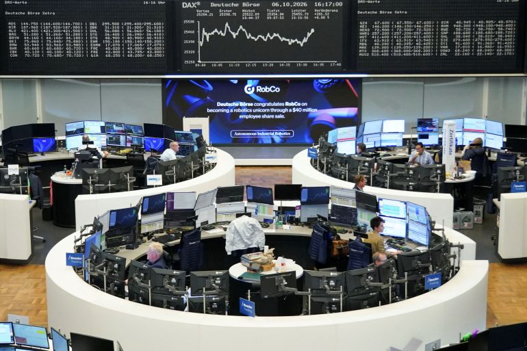 الأسهم الأوروبیه والیابانیه تتراجع بعد موجه مکاسب